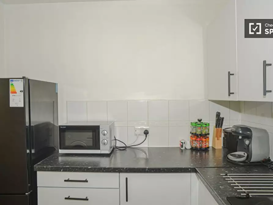 Immagine 9 di Appartamento in affitto  in Rush Grove St a Eltham