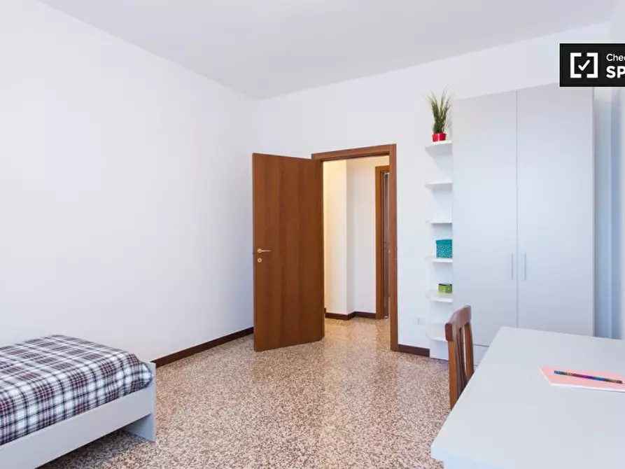 Immagine 2 di Camera condivisa in affitto  in Via Pietro Boifava a Milano