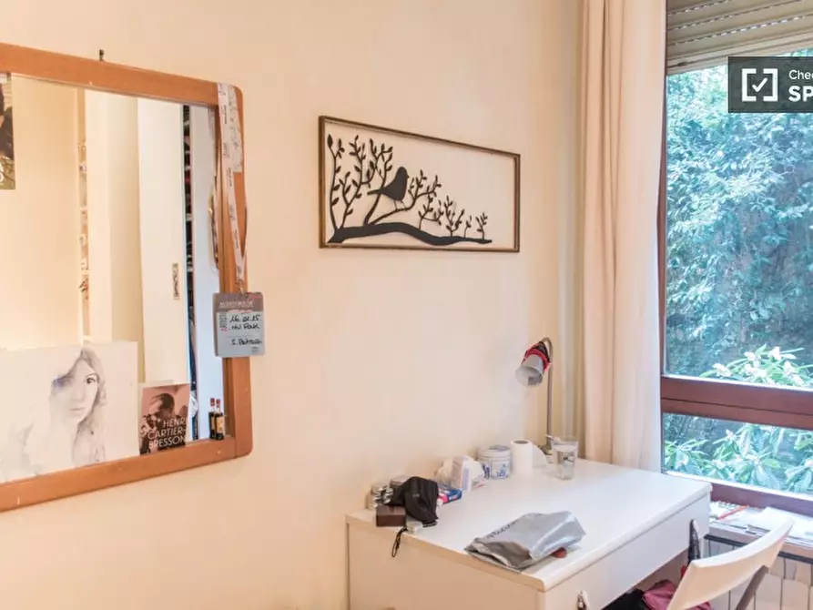 Immagine 3 di Camera condivisa in affitto  in Via Guattani a Roma