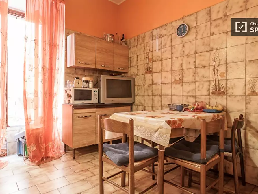 Immagine 6 di Camera condivisa in affitto  in Via Mecenate a Roma