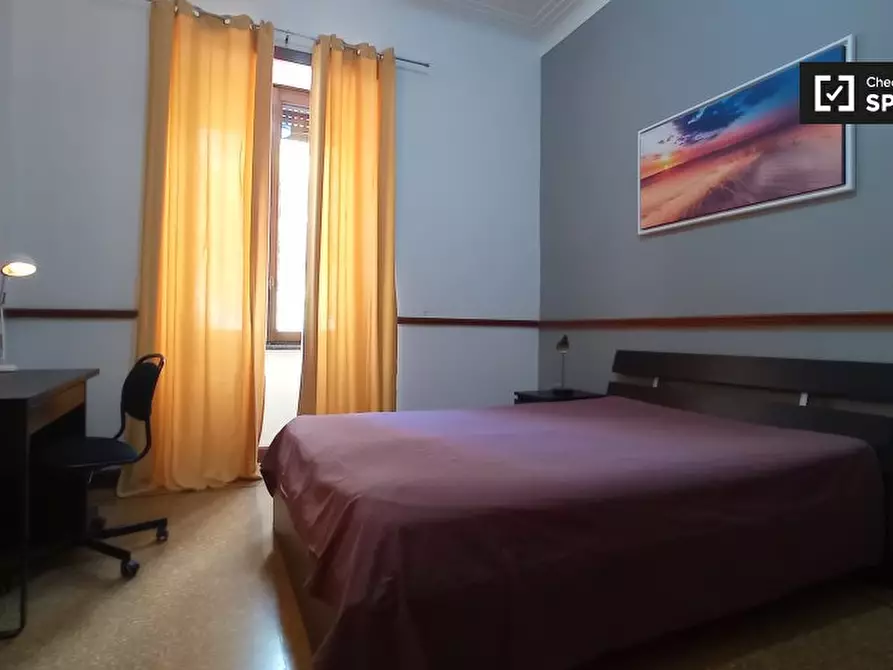 Immagine 2 di Camera condivisa in affitto  in Via Panama a Roma