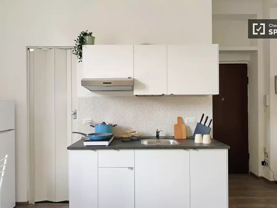 Immagine 4 di Ufficio in affitto  in Via degli Etruschi a Milano