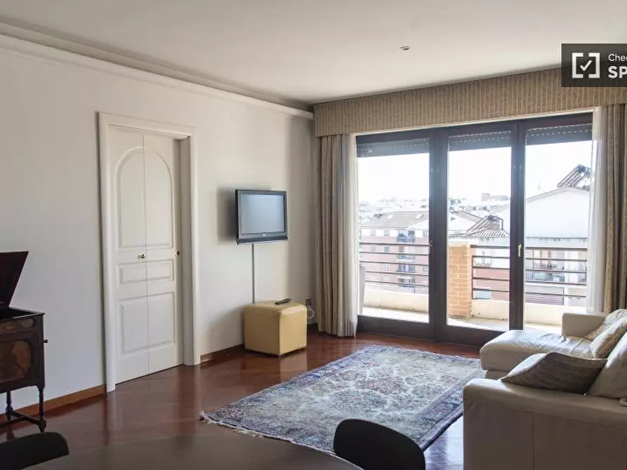 Immagine 5 di Camera condivisa in affitto  in Via Gian Antonio Maggi a Roma