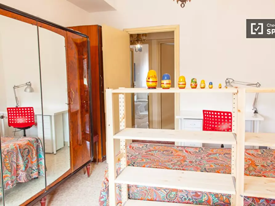 Immagine 11 di Camera condivisa in affitto  in Via Val Padana a Roma