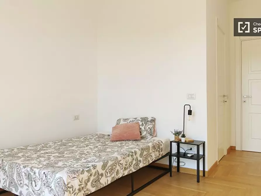 Immagine 2 di Camera condivisa in affitto  in Piazza Carlo Caneva a Milano