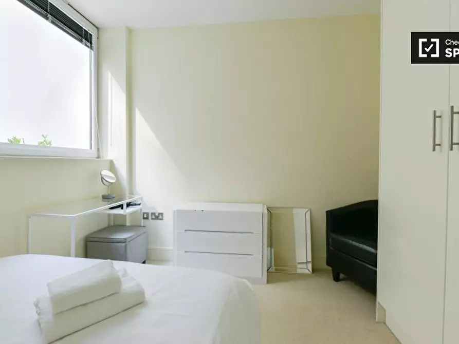 Immagine 9 di Appartamento in affitto  in Lanterns Way, Isle of Dogs, London E14 9JH, UK a Poplar