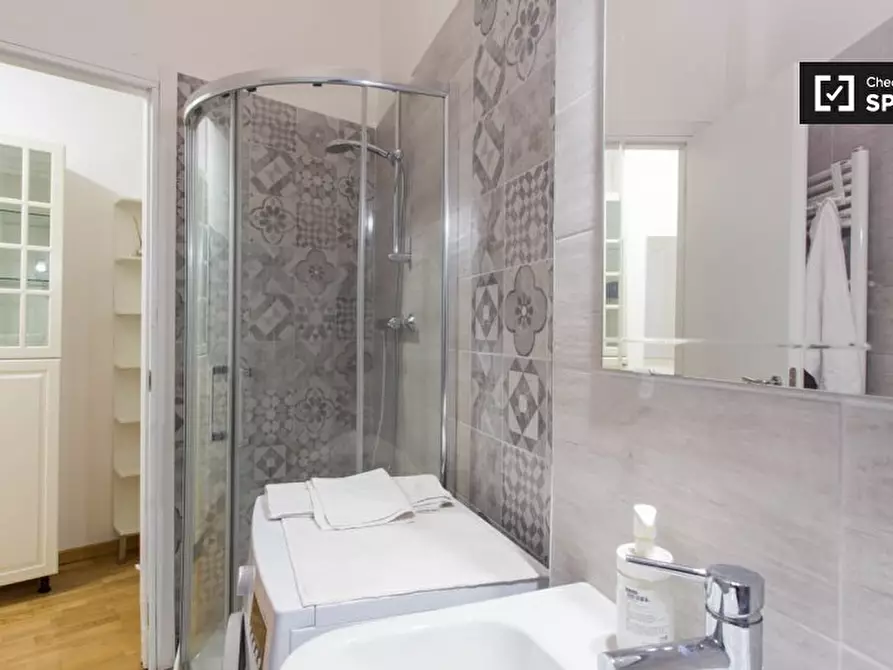 Immagine 10 di Camera condivisa in affitto  in Via Console Marcello a Milano