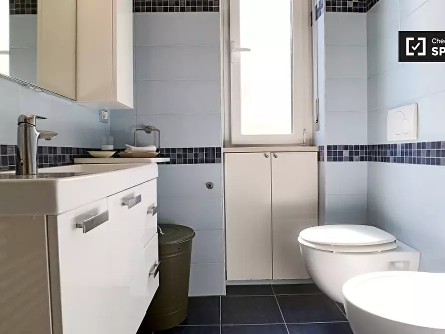 Immagine 11 di Appartamento in affitto  in Via Friuli, 20135 Milano MI, Italy a Milano