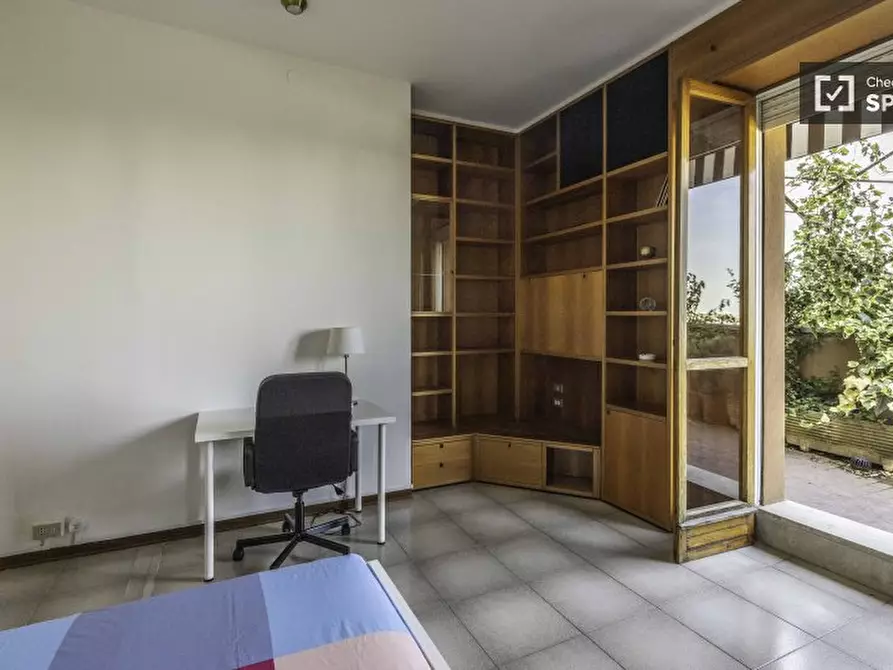 Immagine 4 di Camera condivisa in affitto  in Via S. Donato a Bologna