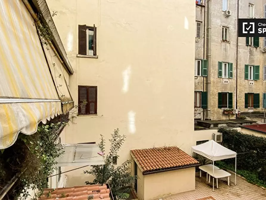 Immagine 4 di Camera condivisa in affitto  in Via Matteo Boiardo a Roma