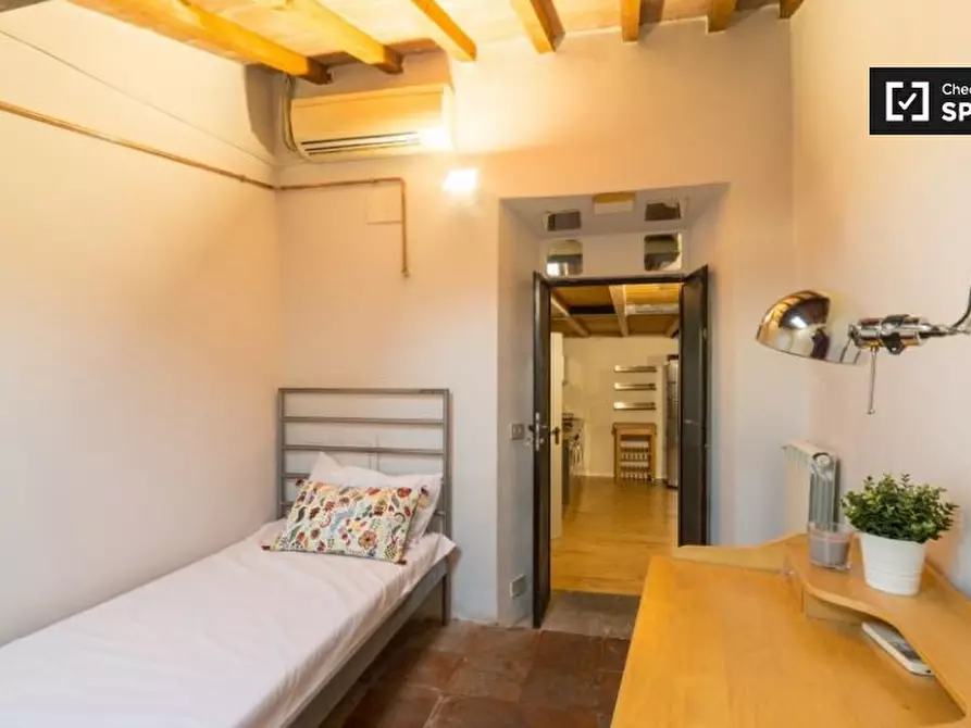 Immagine 12 di Camera condivisa in affitto  in Via Vinegia a Firenze