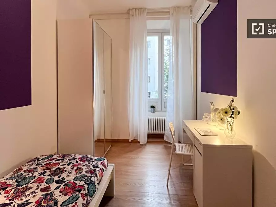 Immagine 3 di Camera condivisa in affitto  in P.za XXV Aprile a Milano