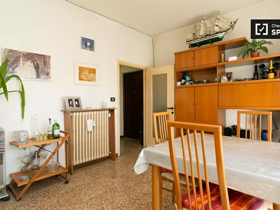 Immagine 9 di Camera condivisa in affitto  in Via Val di Bondo Milano MI, Italy a Milano