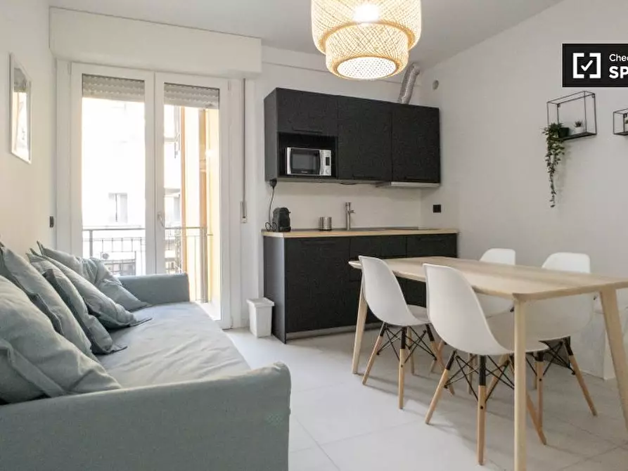 Immagine 2 di Appartamento in affitto  in Via Luigi Mercantini a Milano