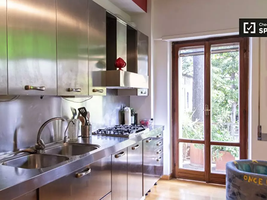 Immagine 19 di Appartamento in affitto  in Via Icilio a Roma