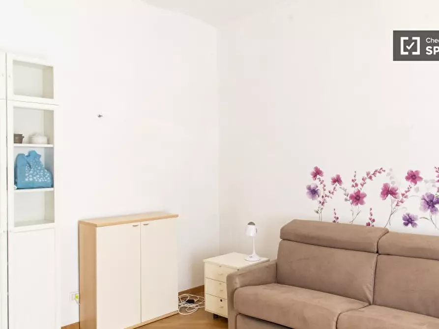 Immagine 14 di Camera condivisa in affitto  in Via Filippo Turati a Roma