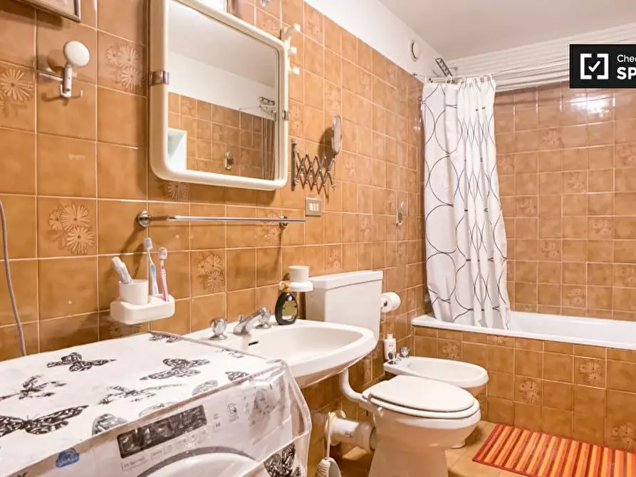 Immagine 11 di Camera condivisa in affitto  in Via Valentino Banal, 00177 Roma RM, Italy a Roma