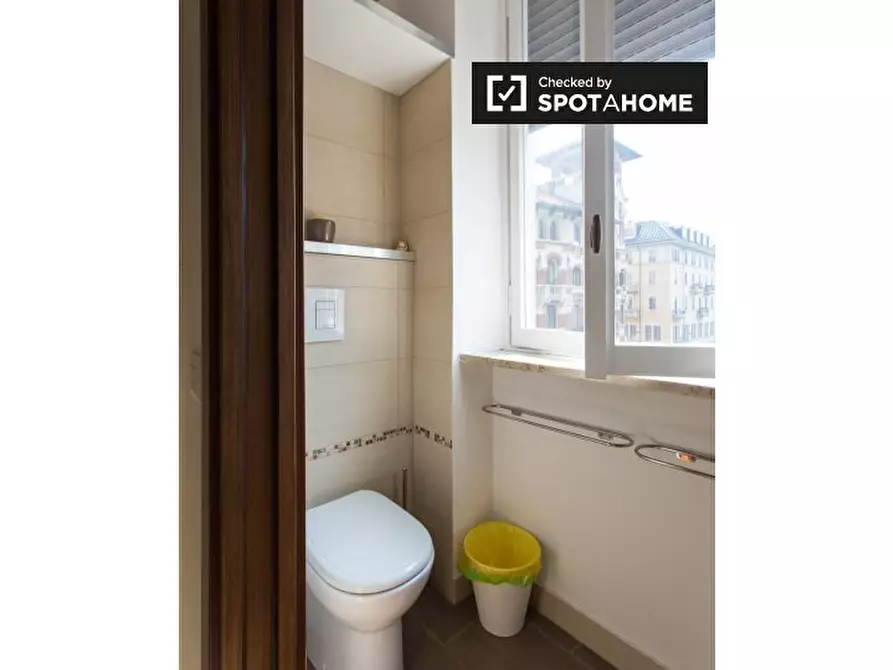 Immagine 14 di Ufficio in affitto  in Via Vettabbia, 20122 Milano MI, Italy a Milano