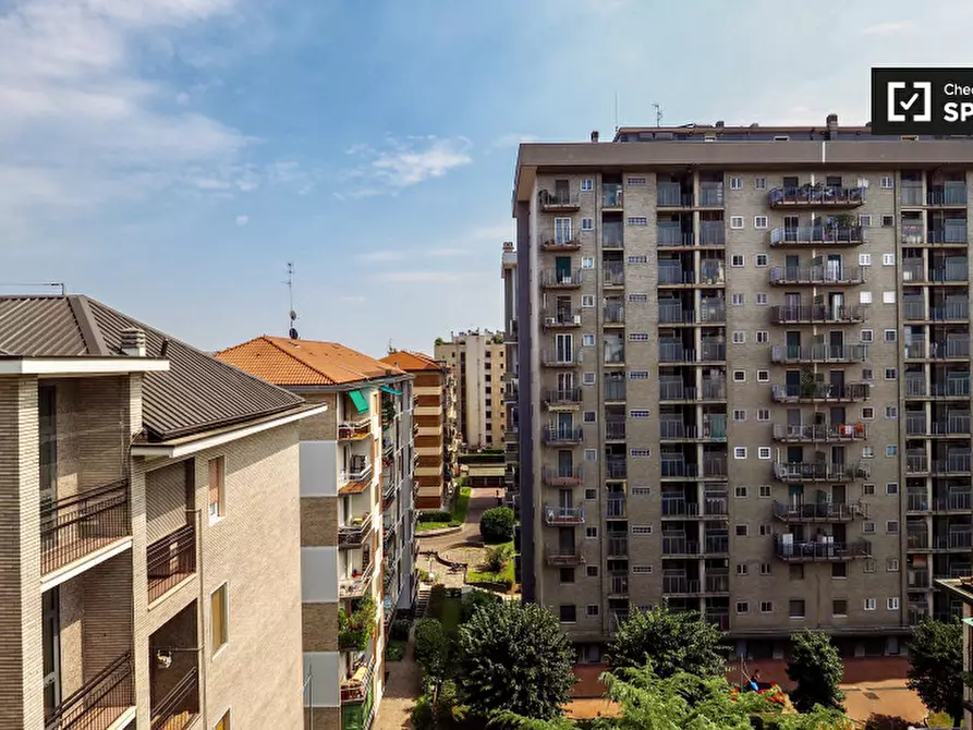 Immagine 5 di Camera condivisa in affitto  in Via Pace a San Donato Milanese