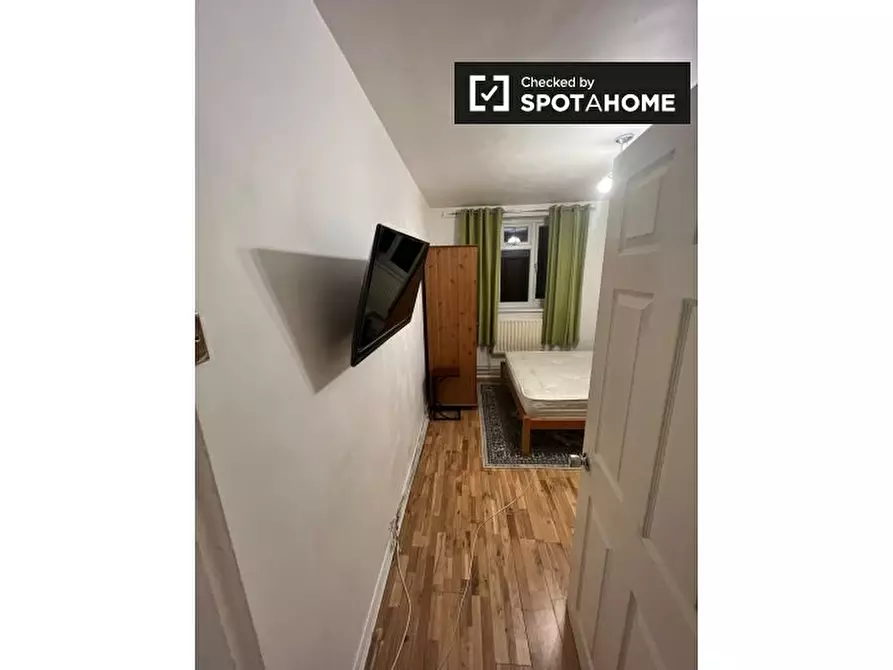 Immagine 14 di Camera condivisa in affitto  in Whitnell Way a Wandsworth