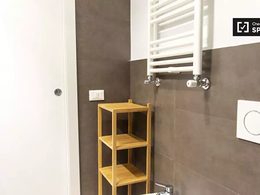 Immagine 13 di Appartamento in affitto  in Via di Acqua Bullicante a Roma