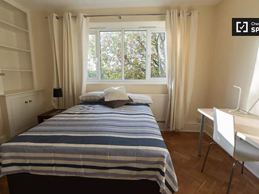 Immagine 13 di Camera condivisa in affitto  in Wandle Way a Wandsworth