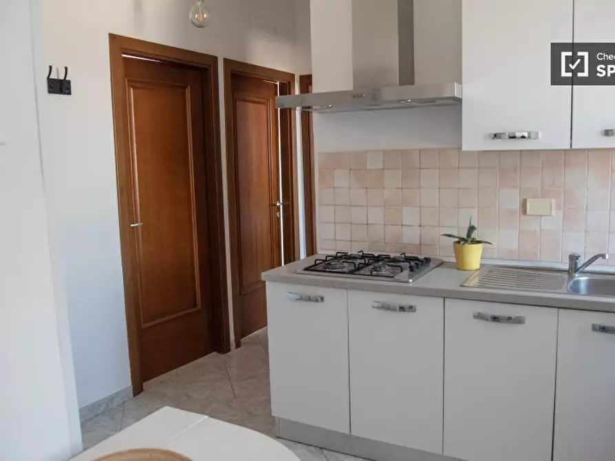 Immagine 17 di Appartamento in affitto  in Via dei Savorgnan a Roma