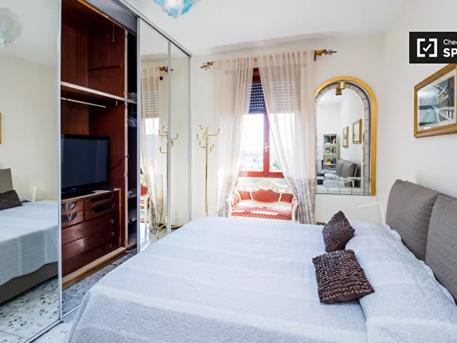 Immagine 2 di Camera condivisa in affitto  in Via Leo Longanesi a Milano