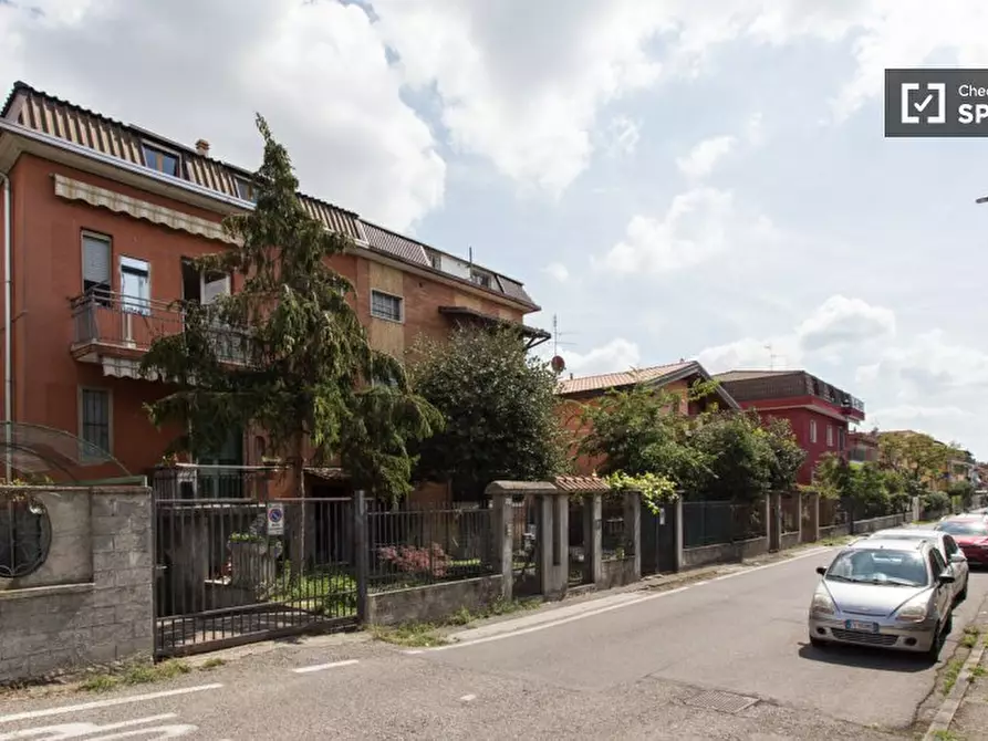 Immagine 18 di Camera condivisa in affitto  in Via Pietro Venino a Cologno Monzese