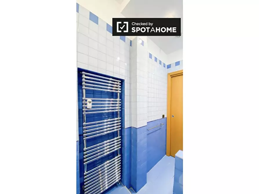 Immagine 19 di Appartamento in affitto  in Via Foligno a Roma