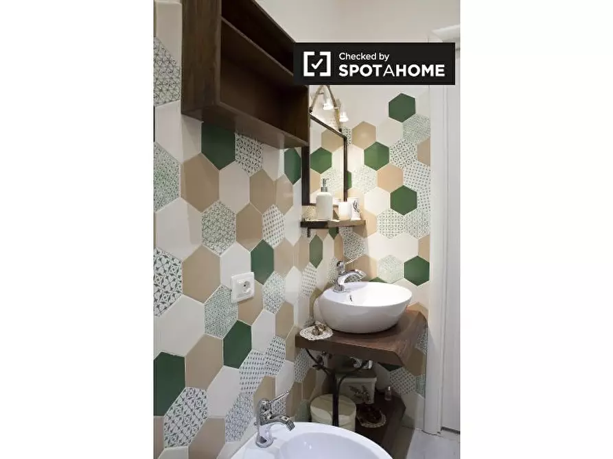 Immagine 12 di Camera condivisa in affitto  in Via Angelo Bellani, 00153 Roma RM, Italy a Roma