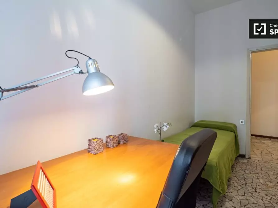 Immagine 2 di Camera condivisa in affitto  in Viale Bligny a Milano