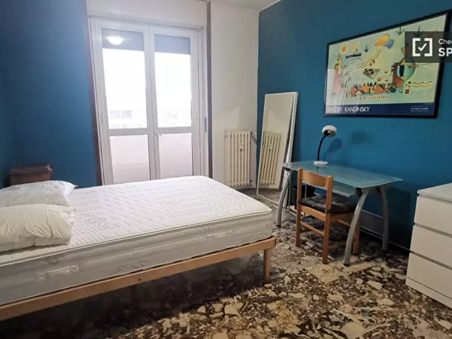 Immagine 3 di Camera condivisa in affitto  in Via dei Guarneri, 20141 Milano MI, Italy a Milano