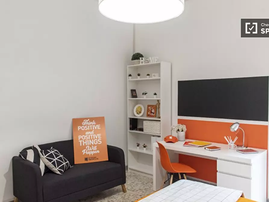 Immagine 4 di Camera condivisa in affitto  in Via Attilio Ambrosini a Roma