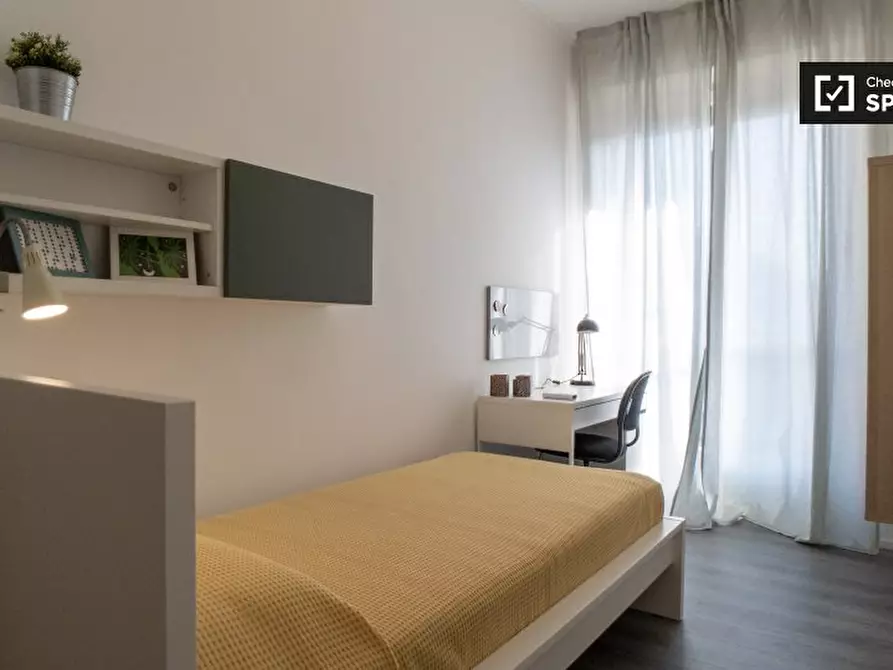 Immagine 2 di Camera condivisa in affitto  in Via Ruggero Leoncavallo a Milano
