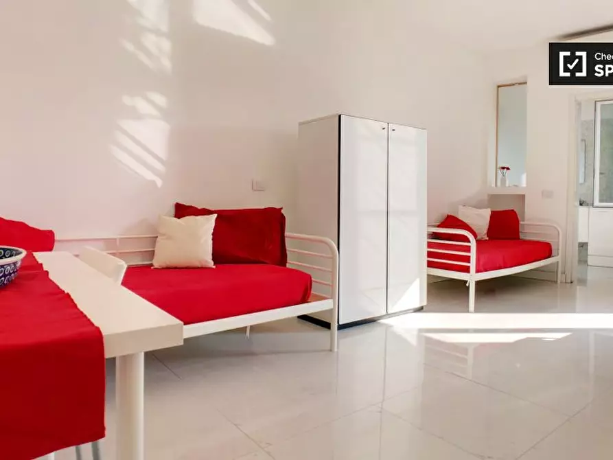 Immagine 2 di Ufficio in affitto  in Via Gianfranco Zuretti, 20125 Milano MI, Italy a Milano