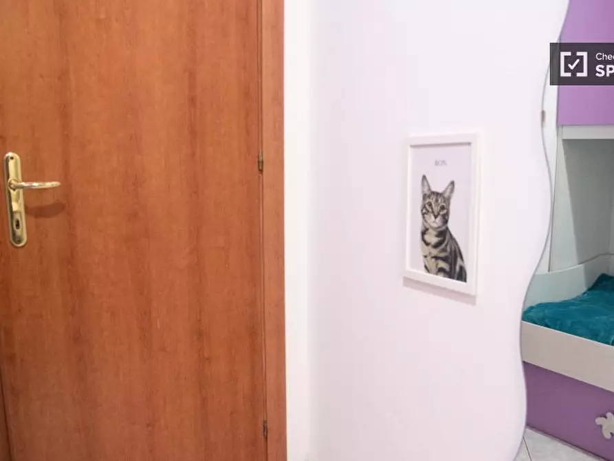Immagine 5 di Camera condivisa in affitto  in Via Giovanni Brancaleone a Roma