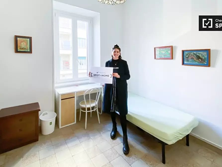 Immagine 5 di Camera condivisa in affitto  in Via Massaciuccoli a Roma