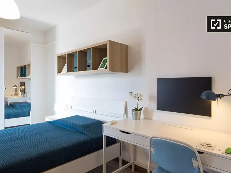 Immagine 2 di Camera condivisa in affitto  in Via Tertulliano a Milano