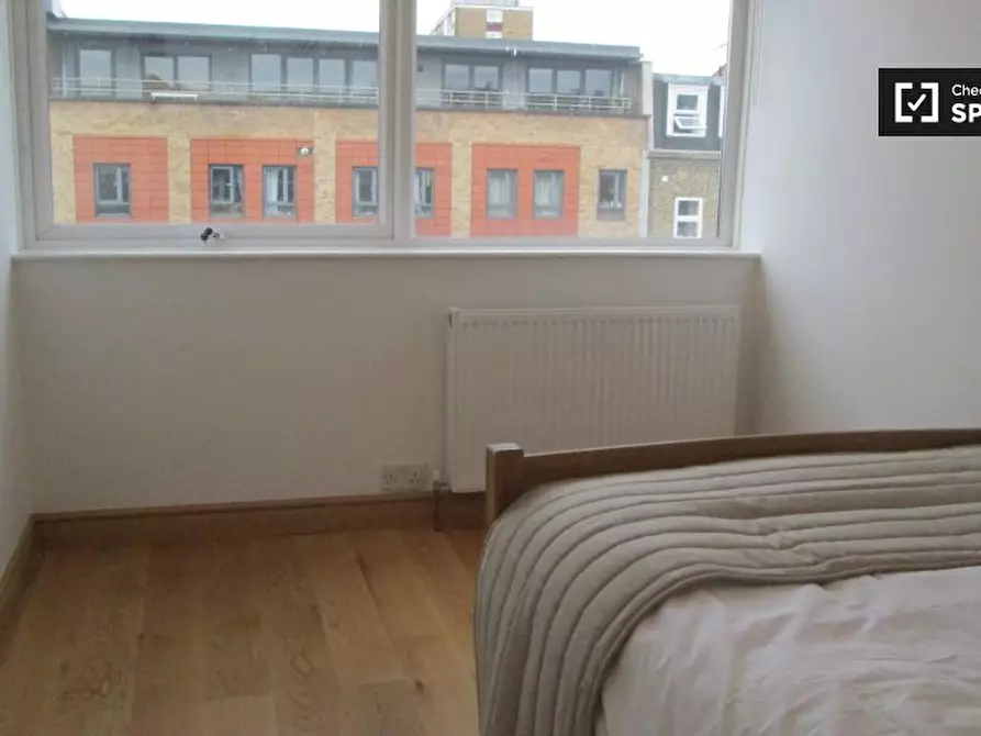 Immagine 5 di Appartamento in affitto  in Bethnal Green Rd a Poplar