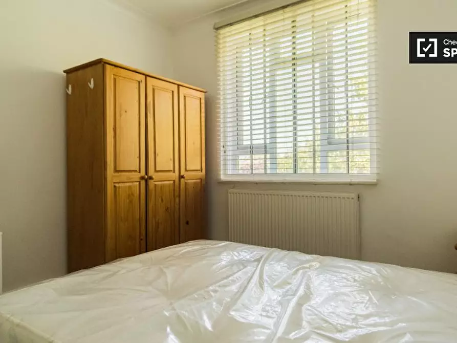 Immagine 3 di Camera condivisa in affitto  in Robert Owen House a Hammersmith