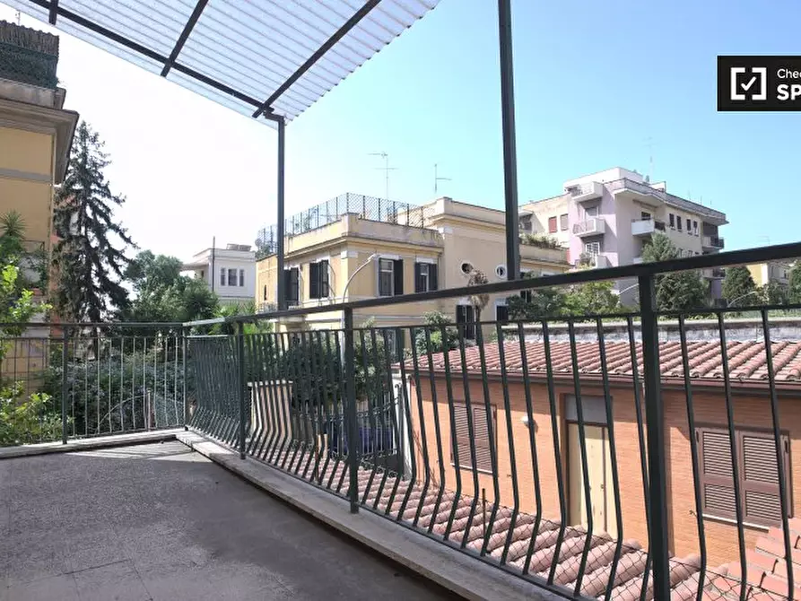 Immagine 4 di Camera condivisa in affitto  in Via Annibal Caro a Roma