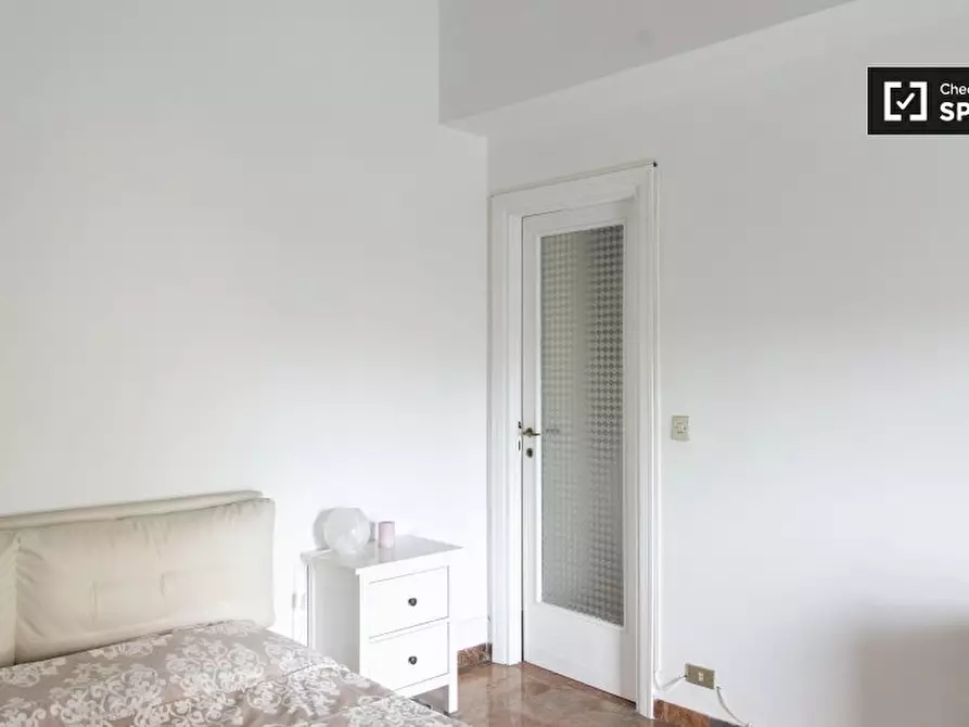 Immagine 4 di Camera condivisa in affitto  in Via di Boccea a Roma