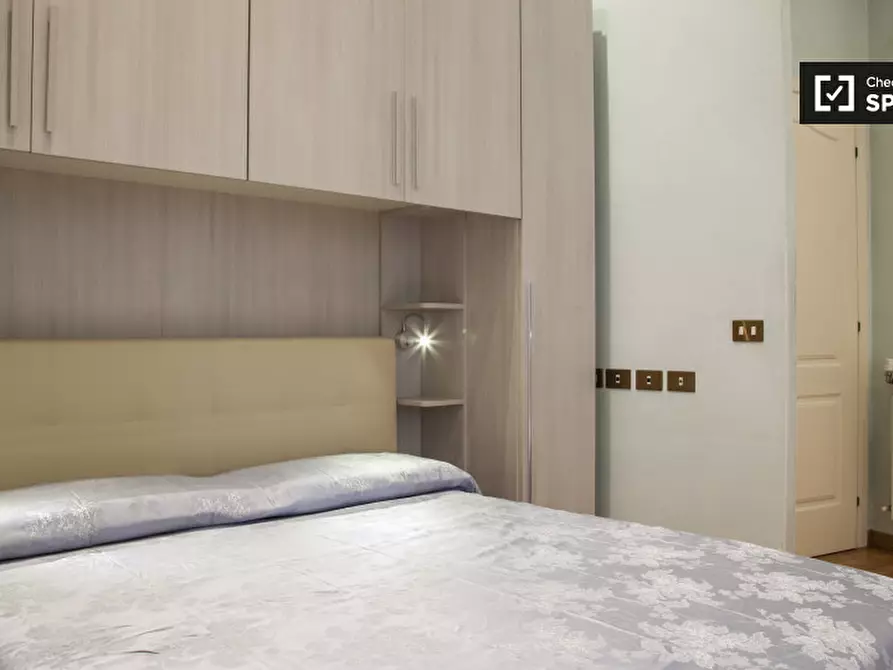 Immagine 3 di Camera condivisa in affitto  in Via Piediluco a Roma