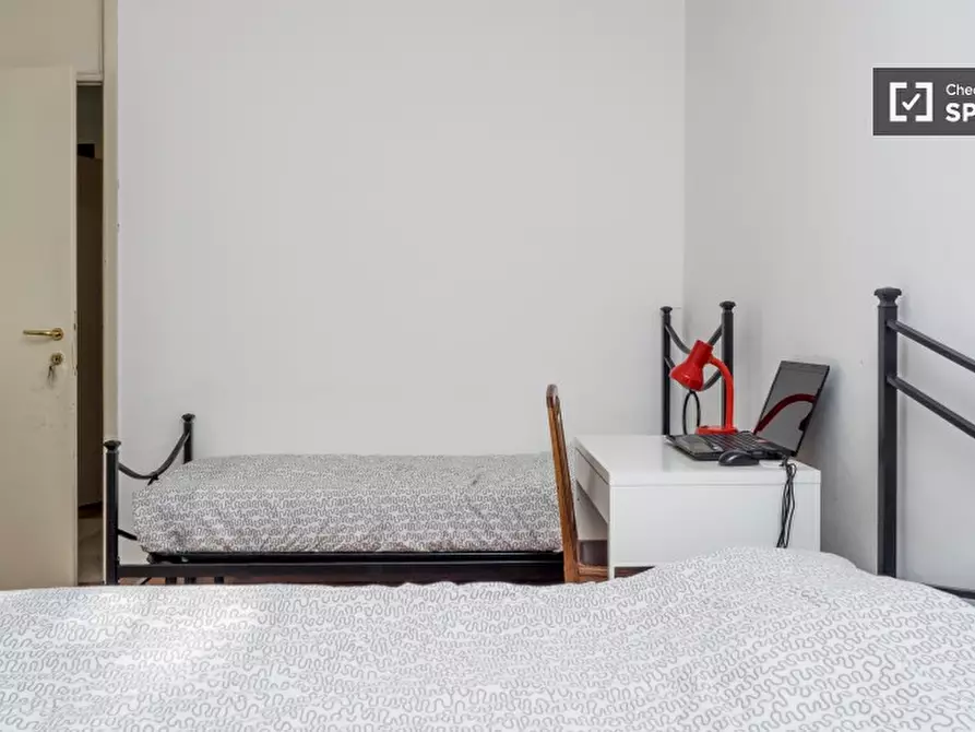 Immagine 4 di Camera condivisa in affitto  in Via Emilio de Marchi a Milano