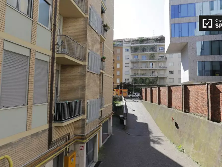 Immagine 15 di Camera condivisa in affitto  in Via Guglielmö Röntgen, 19, 20136 Milano MI, Italy a Milano