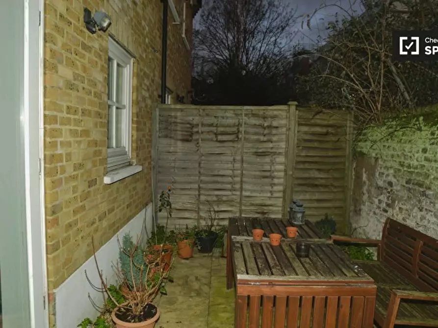 Immagine 18 di Appartamento in affitto  in Carlyle Mews a Poplar