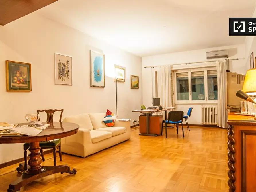 Immagine 4 di Camera condivisa in affitto  in Via Gregorio VII a Roma