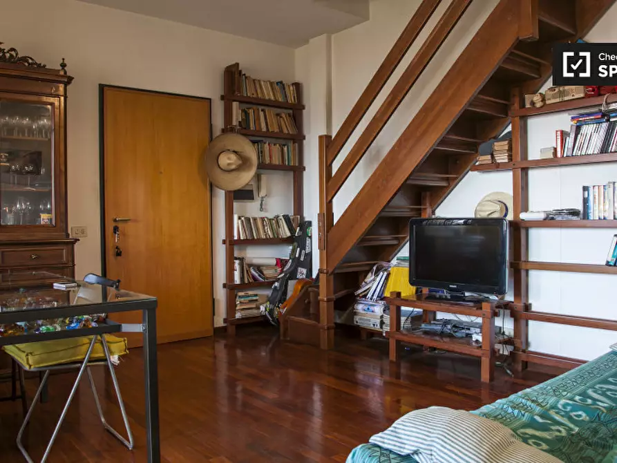 Immagine 6 di Camera condivisa in affitto  in Via Paolo V a Roma