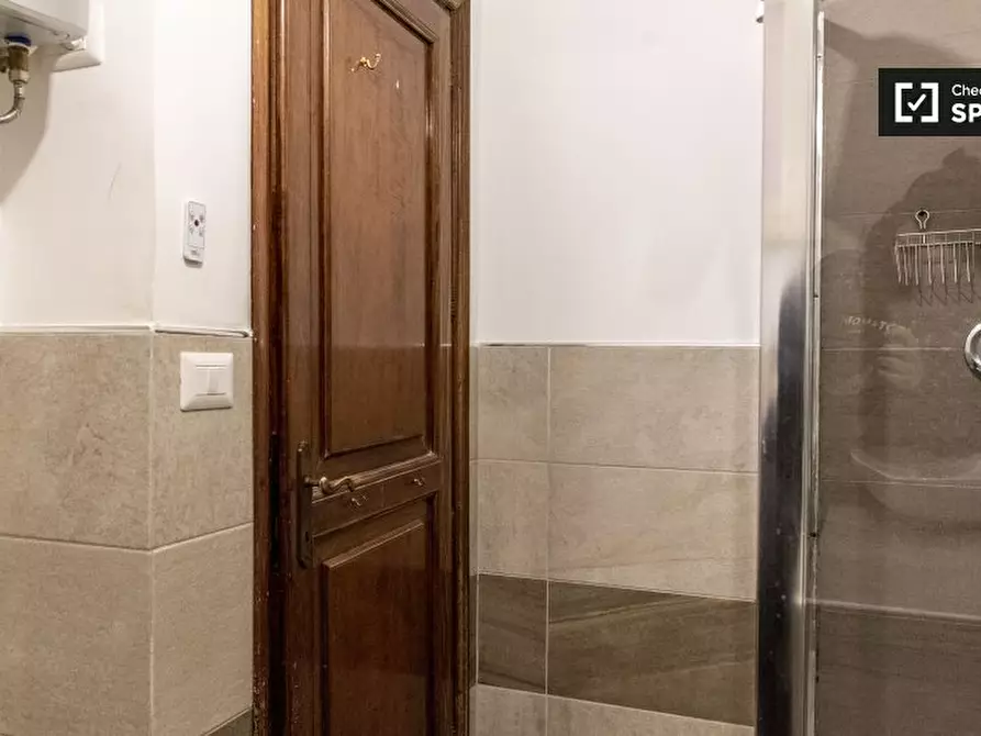 Immagine 19 di Appartamento in affitto  in Via di Monte Giordano a Roma